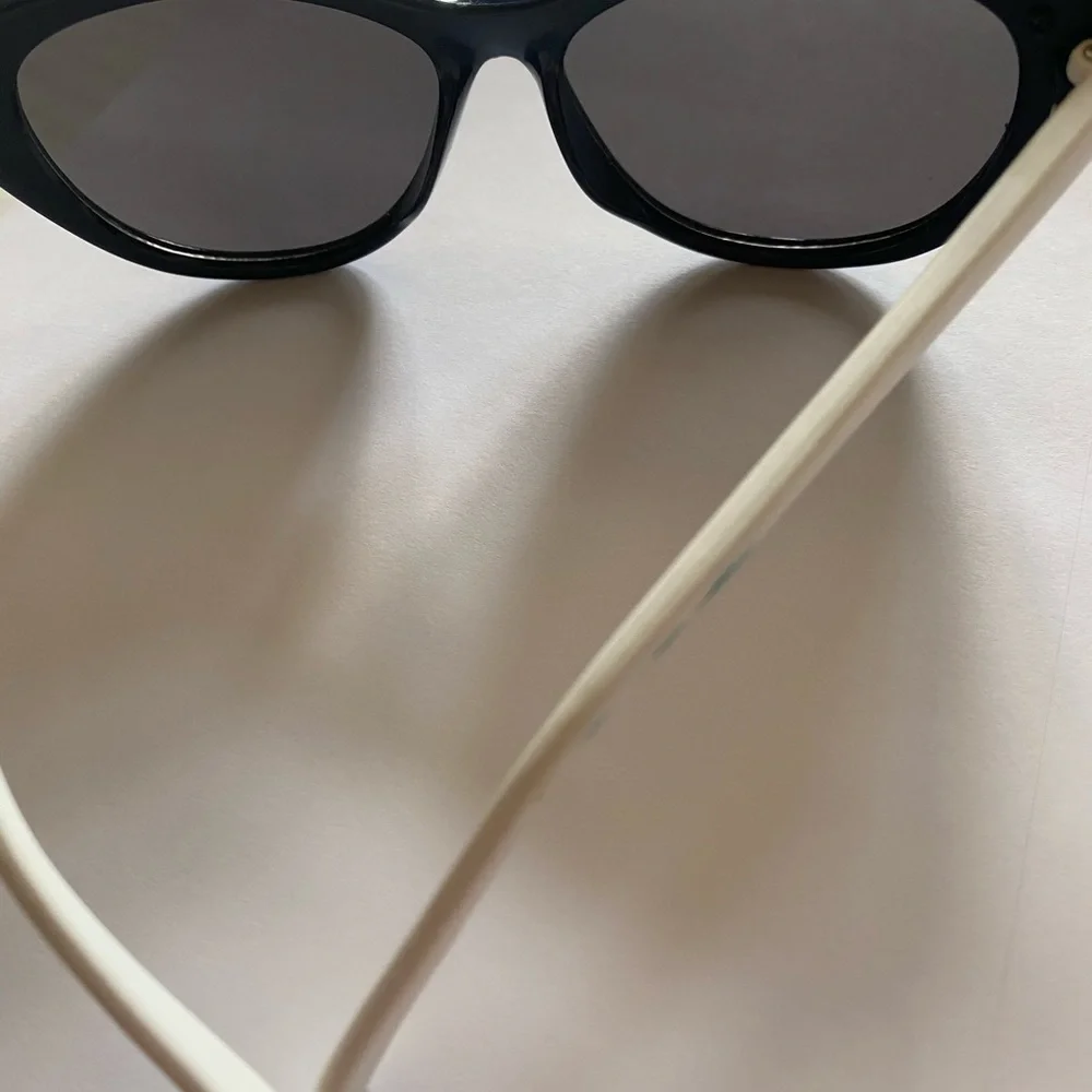 Toddler sunglasses‎